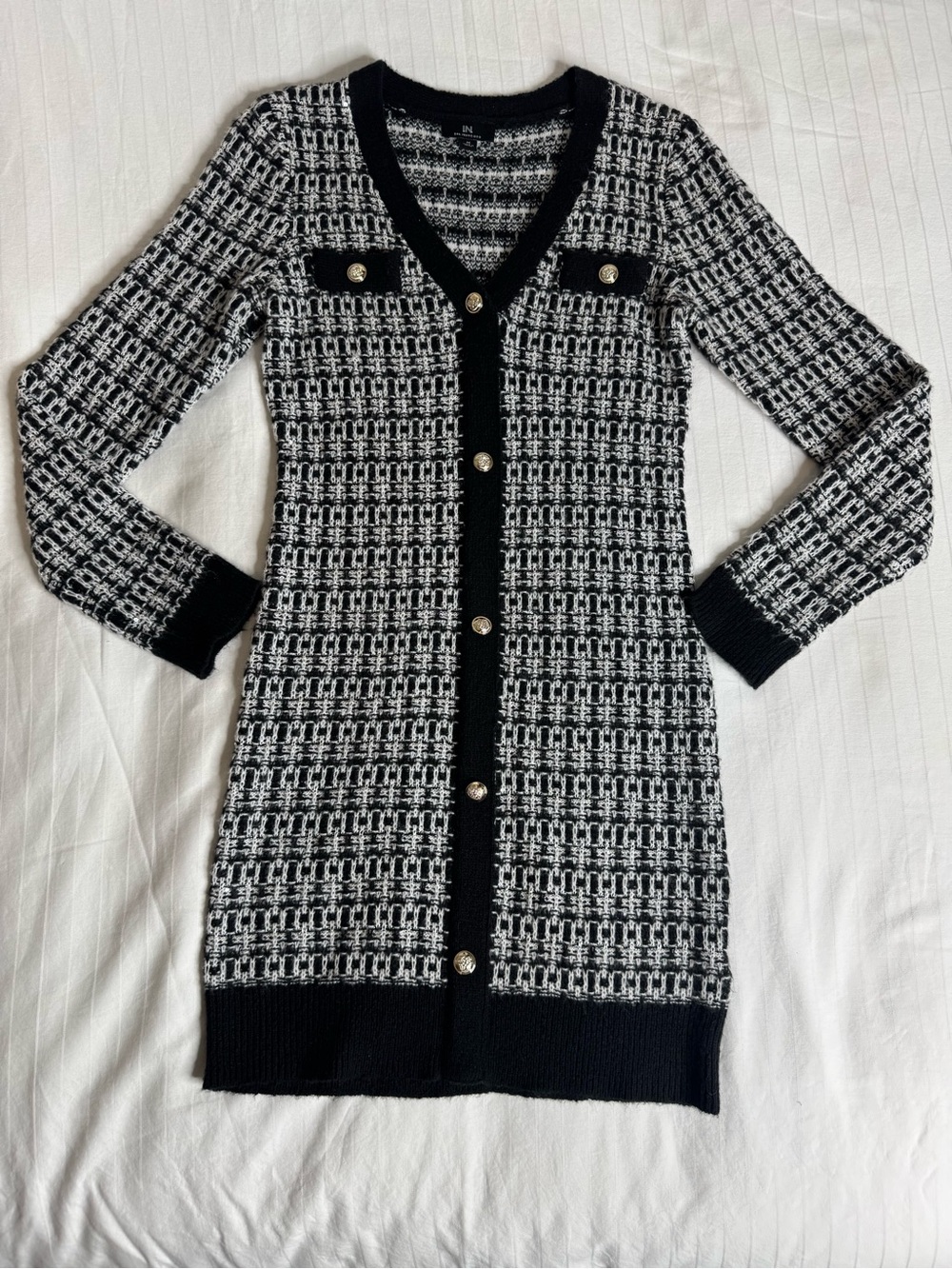 I.N. San Francisco Black & White Knit Longline Cardigan